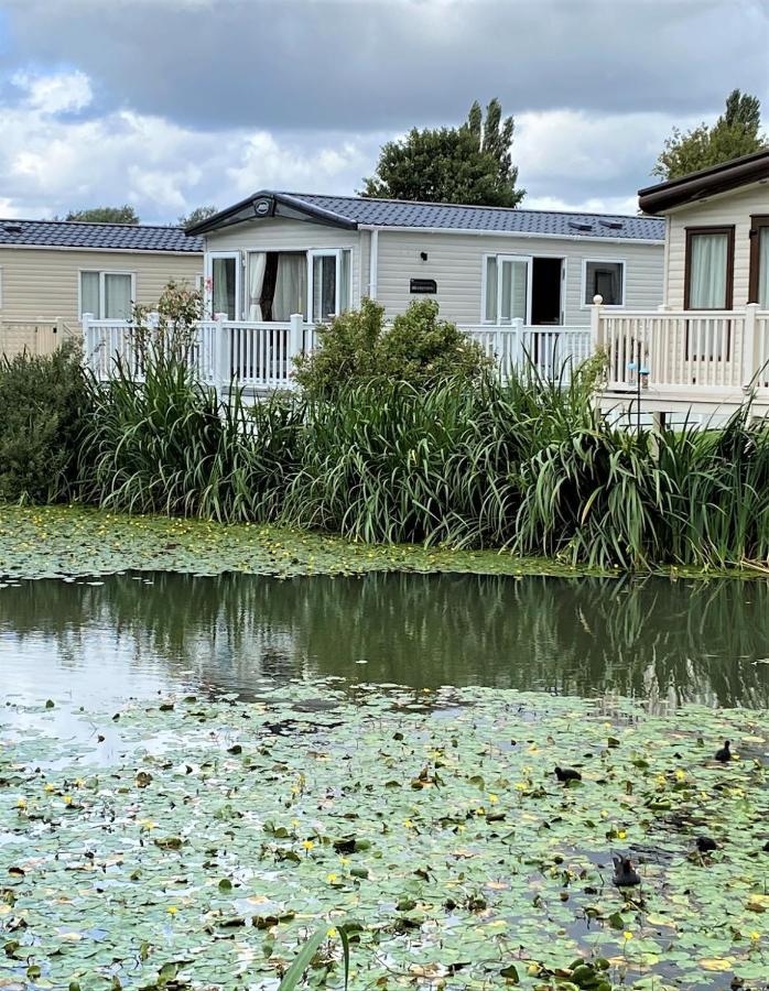 Lilly Pad Villa South Cerney Dış mekan fotoğraf